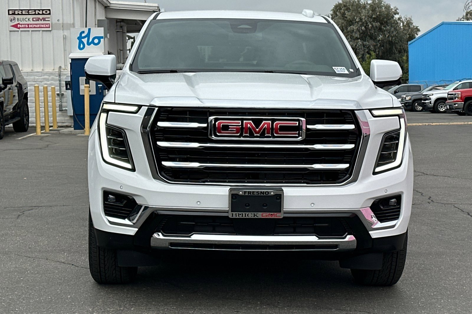 New 2026 GMC Yukon Elevation image 3