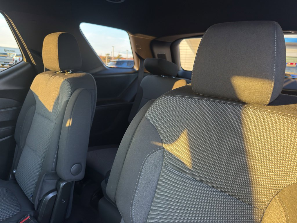 Used 2023 Chevrolet Traverse LT w/ Midnight/Sport Edition image 34