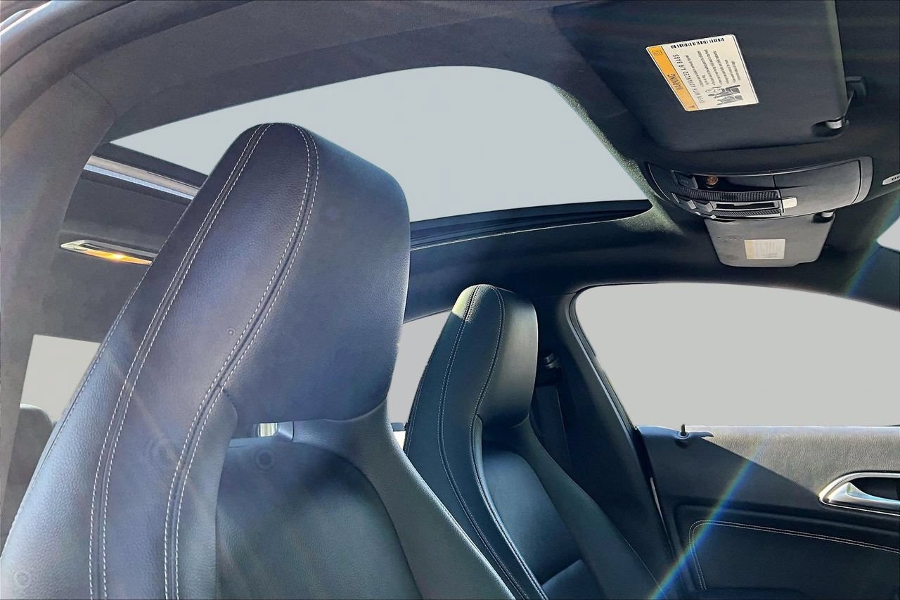 Used 2019 Mercedes-Benz CLA 250 4MATIC image 15