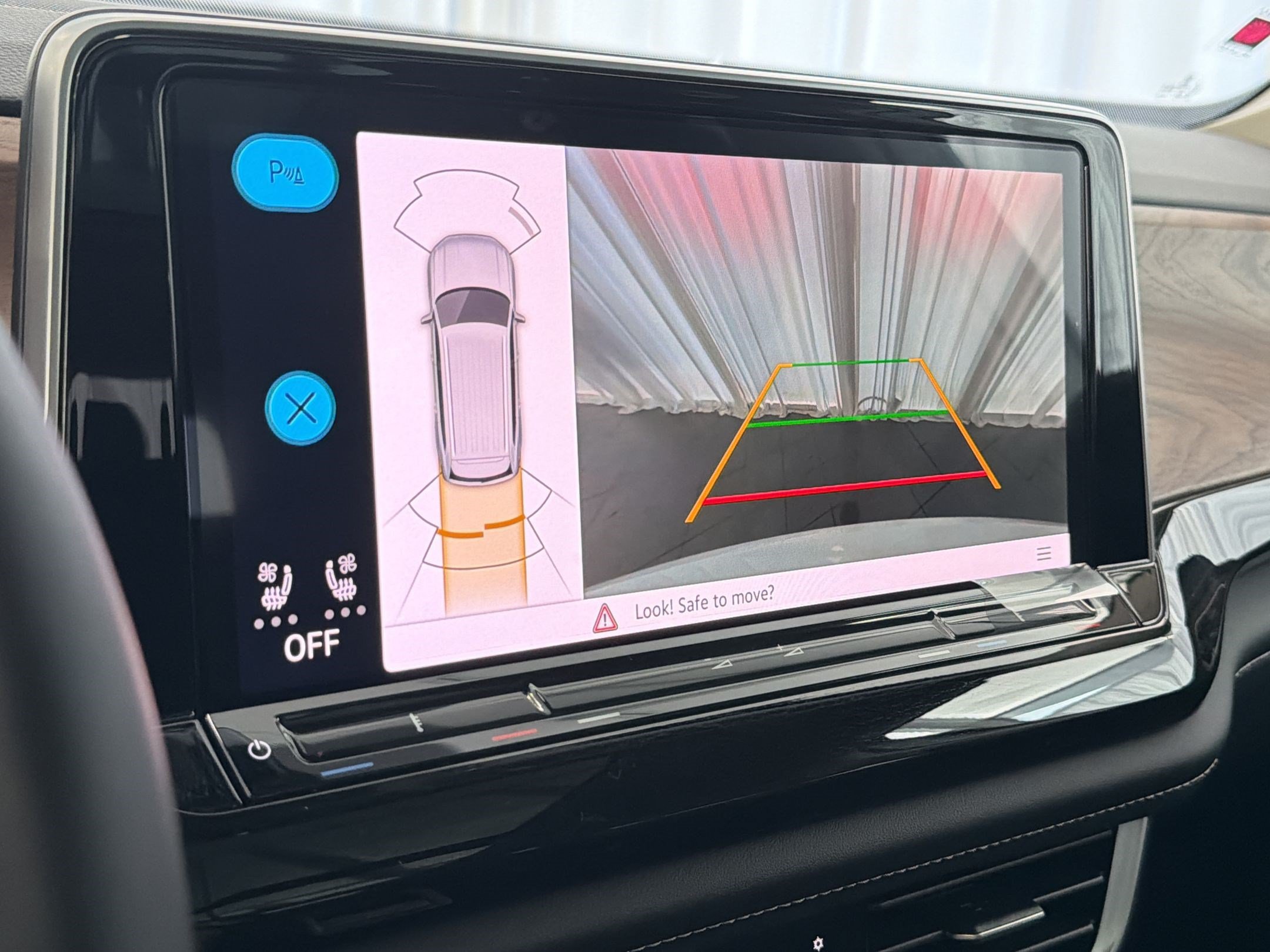 New 2026 Volkswagen Atlas SE FWD image 24