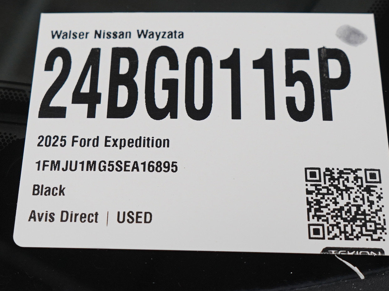 Used 2025 Ford Expedition Platinum w/ Stealth Performance Package AWD/4WD image 37