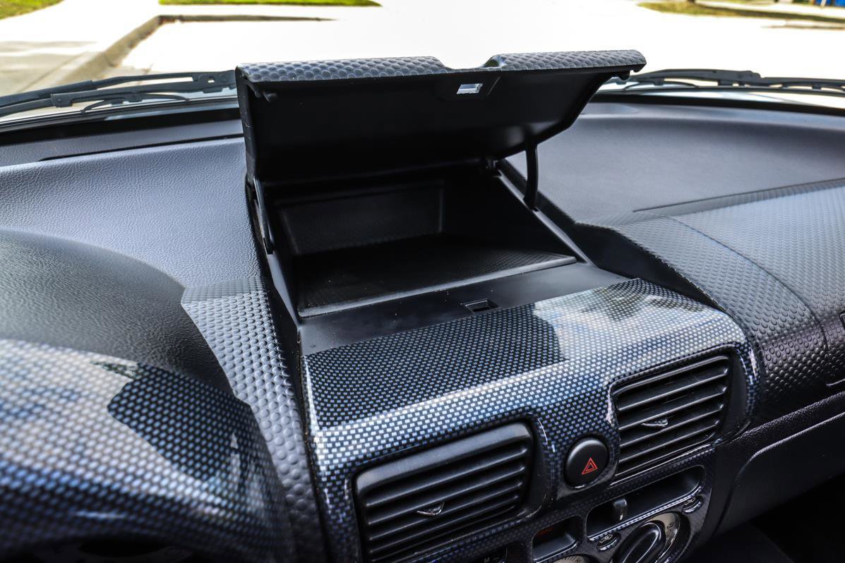 Used 2003 Toyota MR2 image 27