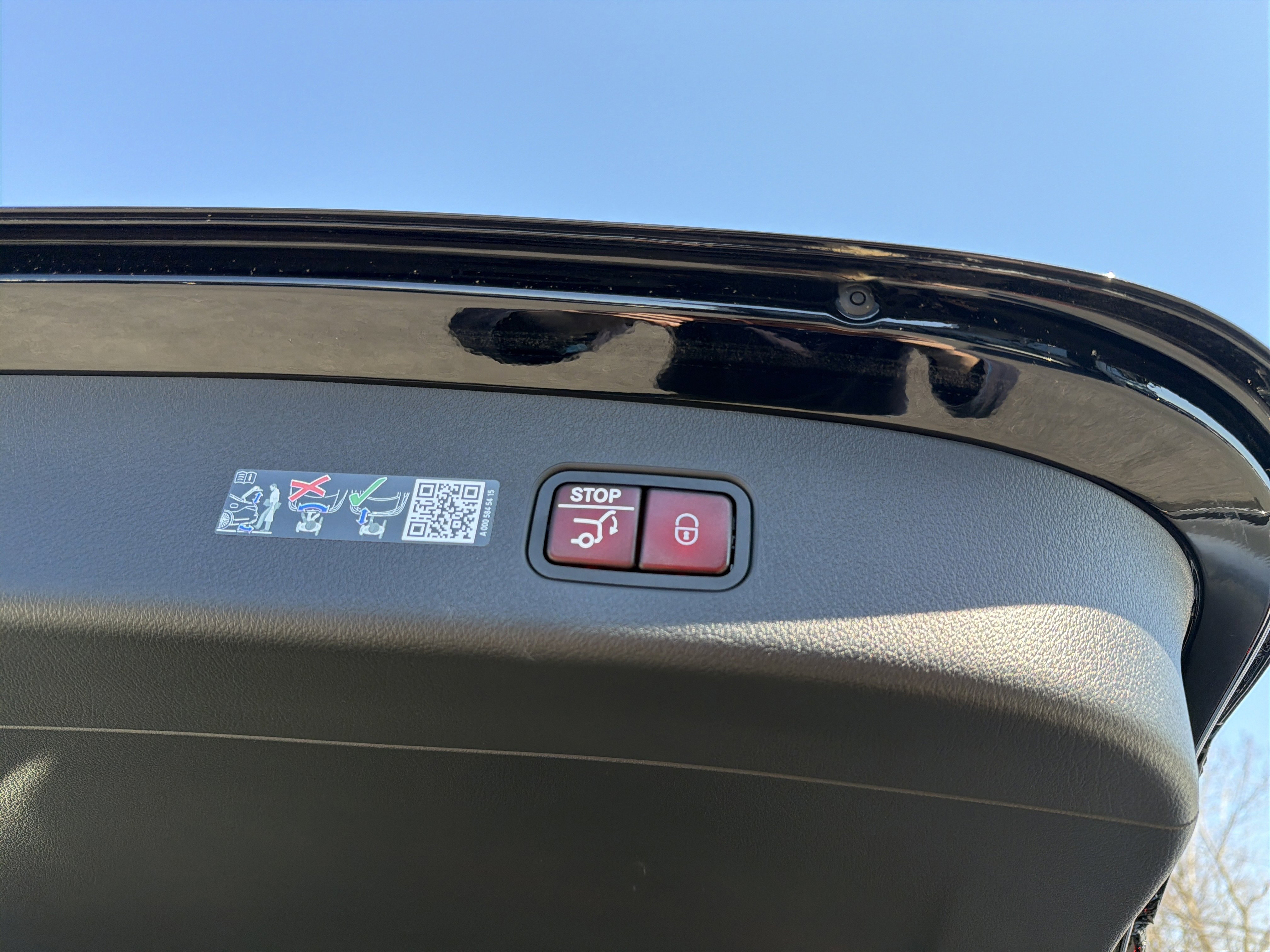 Certified 2025 Mercedes-Benz GLC 300 4MATIC image 26