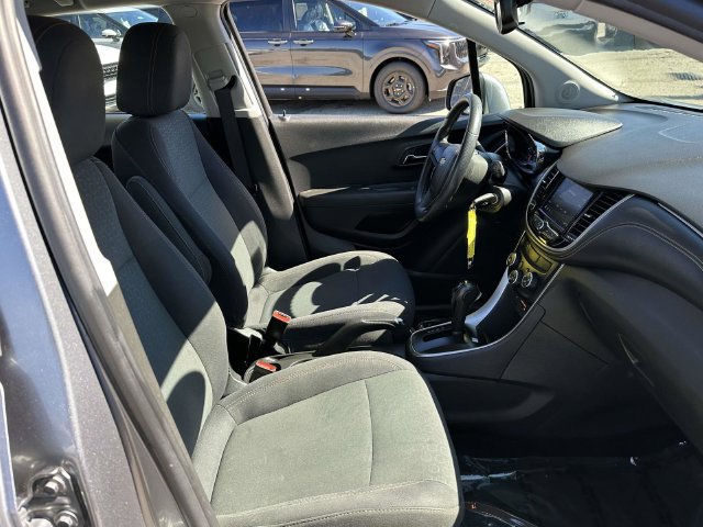 Certified 2020 Chevrolet Trax LS FWD image 20