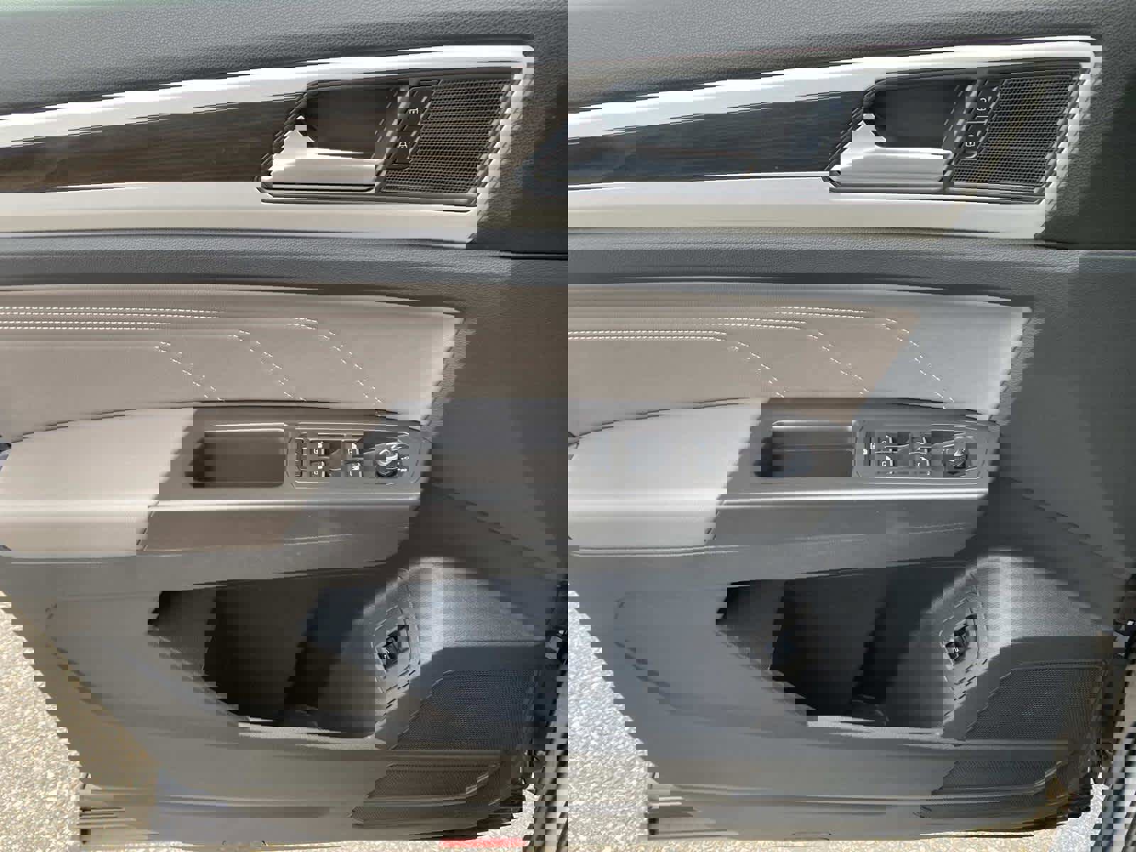 Used 2022 Volkswagen Atlas SE image 23