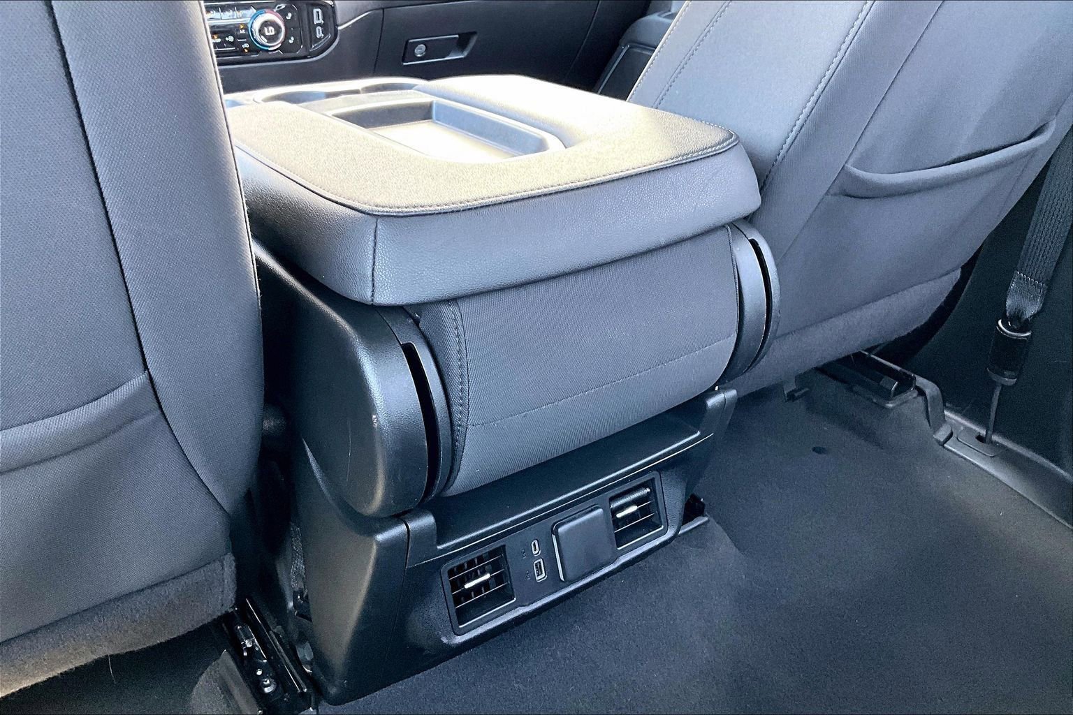 Used 2024 GMC Sierra 1500 SLE image 34