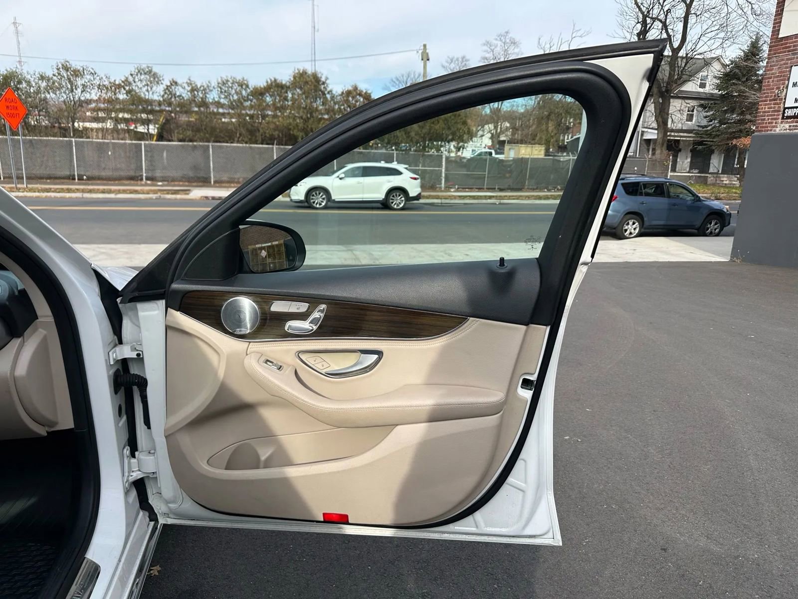 Used 2015 Mercedes-Benz C 300 4MATIC Sedan image 20