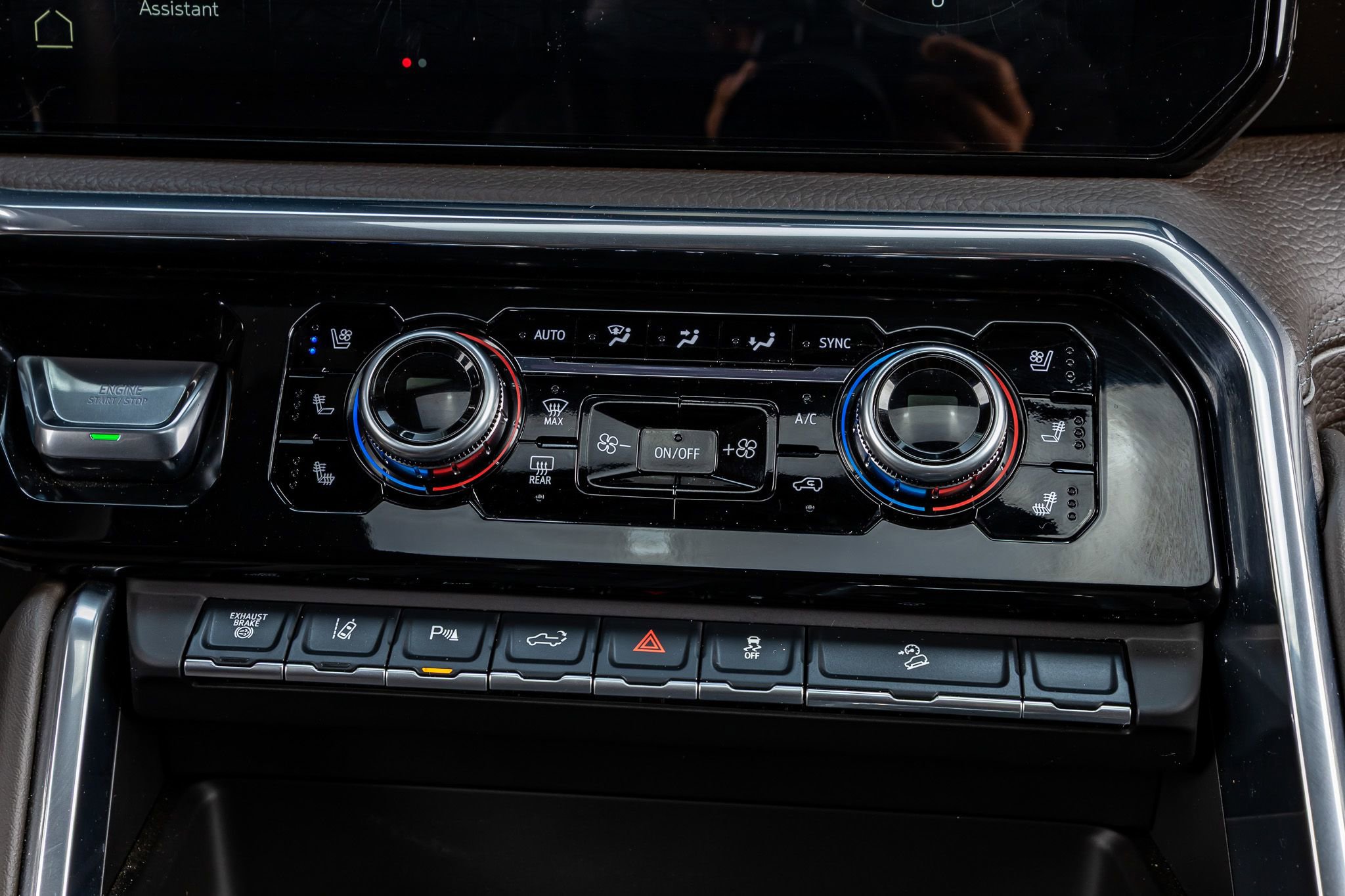 Used 2025 GMC Sierra 2500 Denali w/ Denali Reserve Package image 27