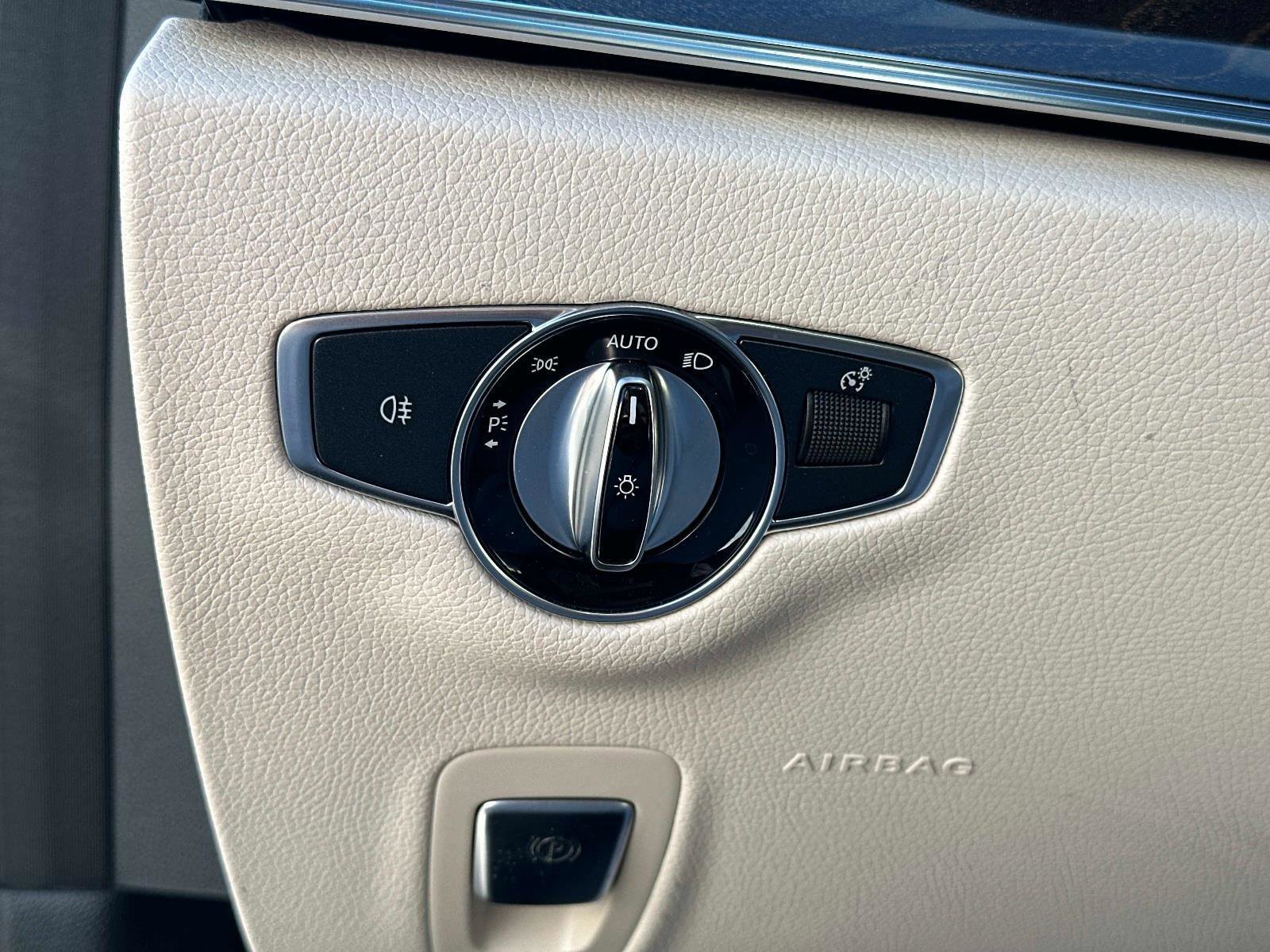 Used 2021 Mercedes-Benz E 350 Sedan image 28