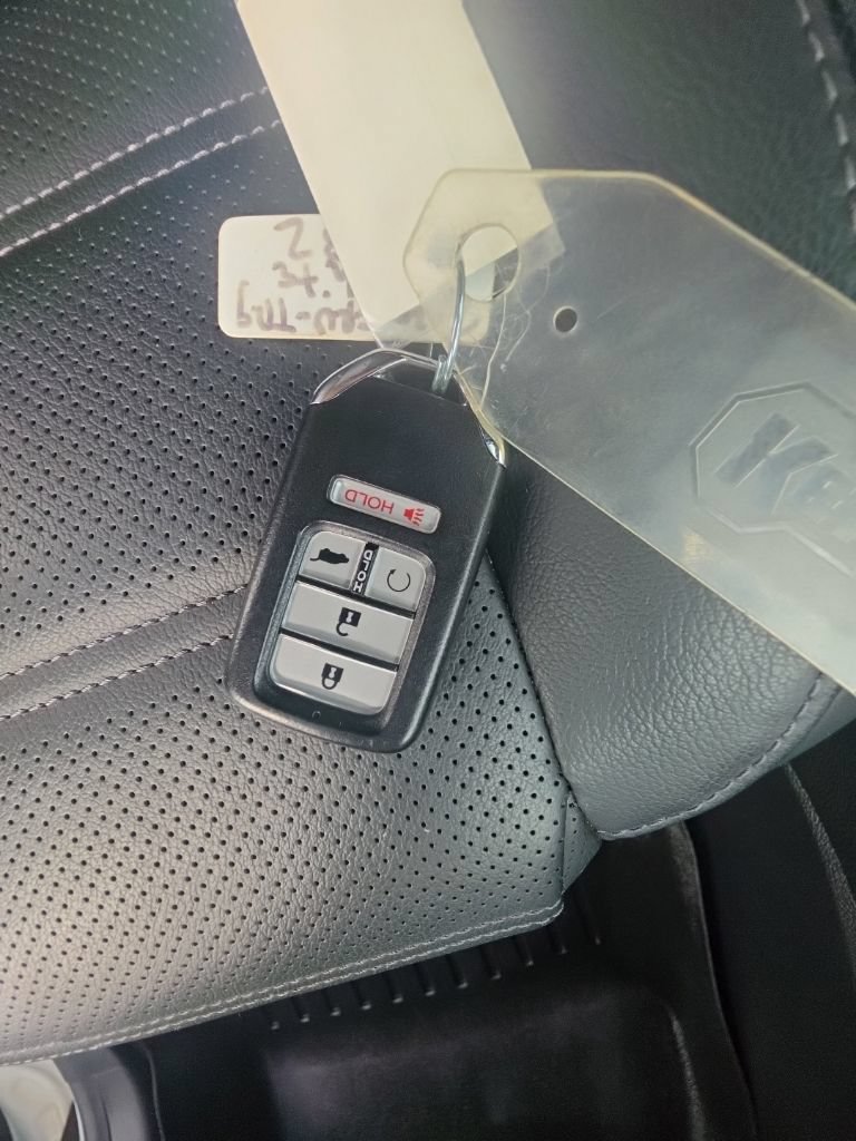 Used 2020 Honda CR-V Touring image 33