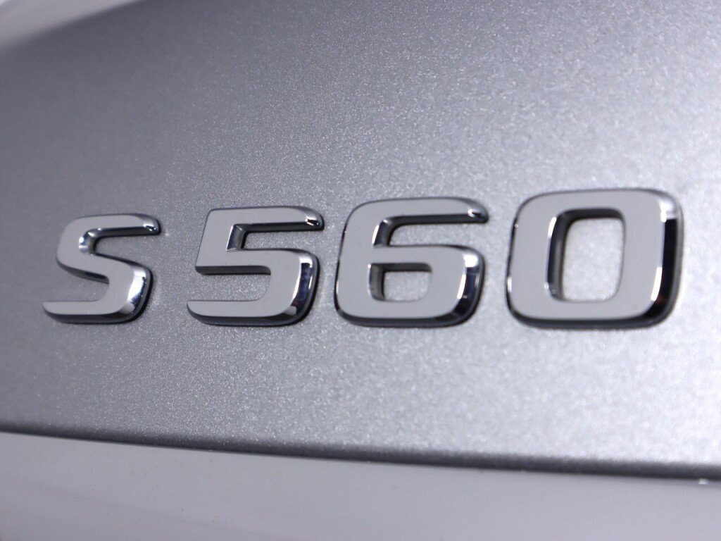 Used 2018 Mercedes-Benz S 560 4MATIC Sedan image 40