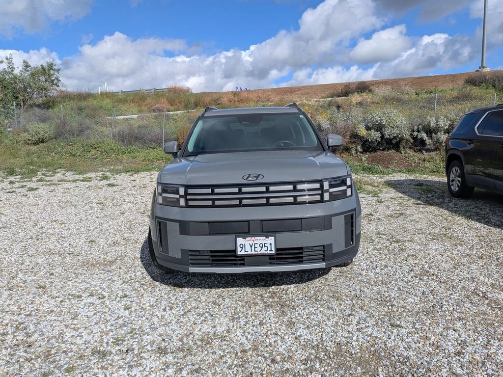 Used 2024 Hyundai Santa Fe SEL image 2
