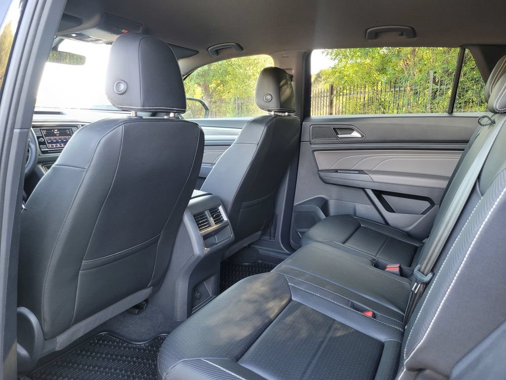 Used 2023 Volkswagen Atlas Cross Sport SE AWD/4WD image 15