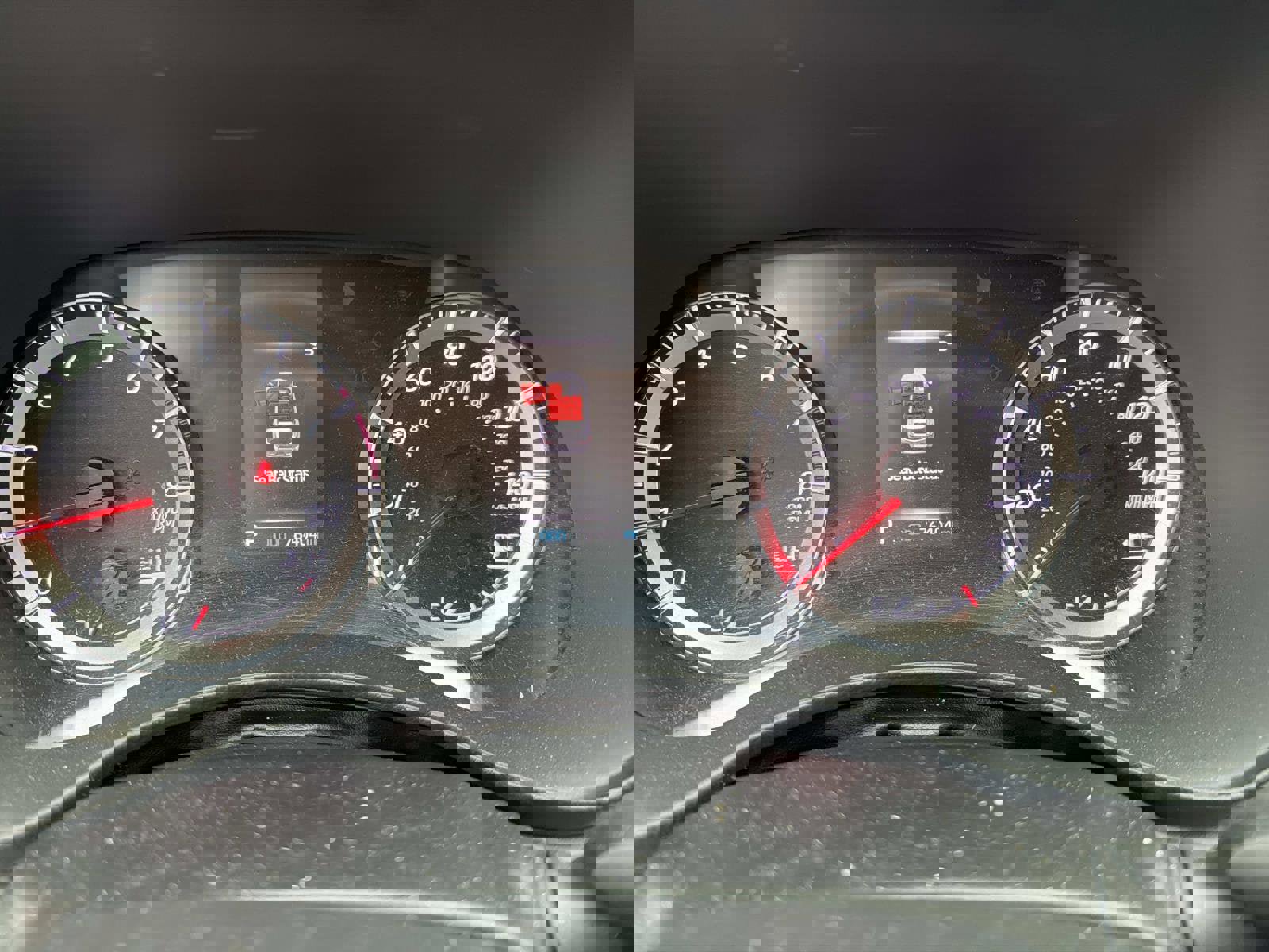 Used 2021 Toyota Highlander LE image 7