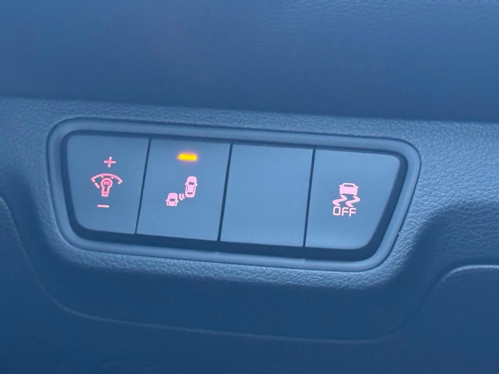 Used 2023 Kia Forte LXS w/ LXS Technology Package image 32