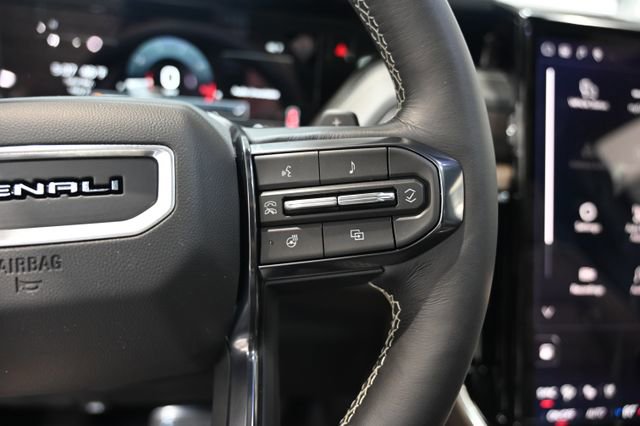 New 2026 GMC Yukon XL Denali Ultimate AWD/4WD image 28