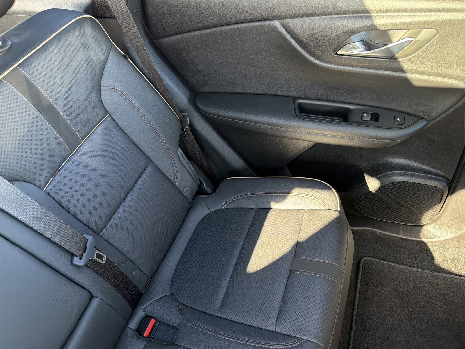 Used 2023 Chevrolet Blazer Premier w/ Driver Confidence II Package image 18