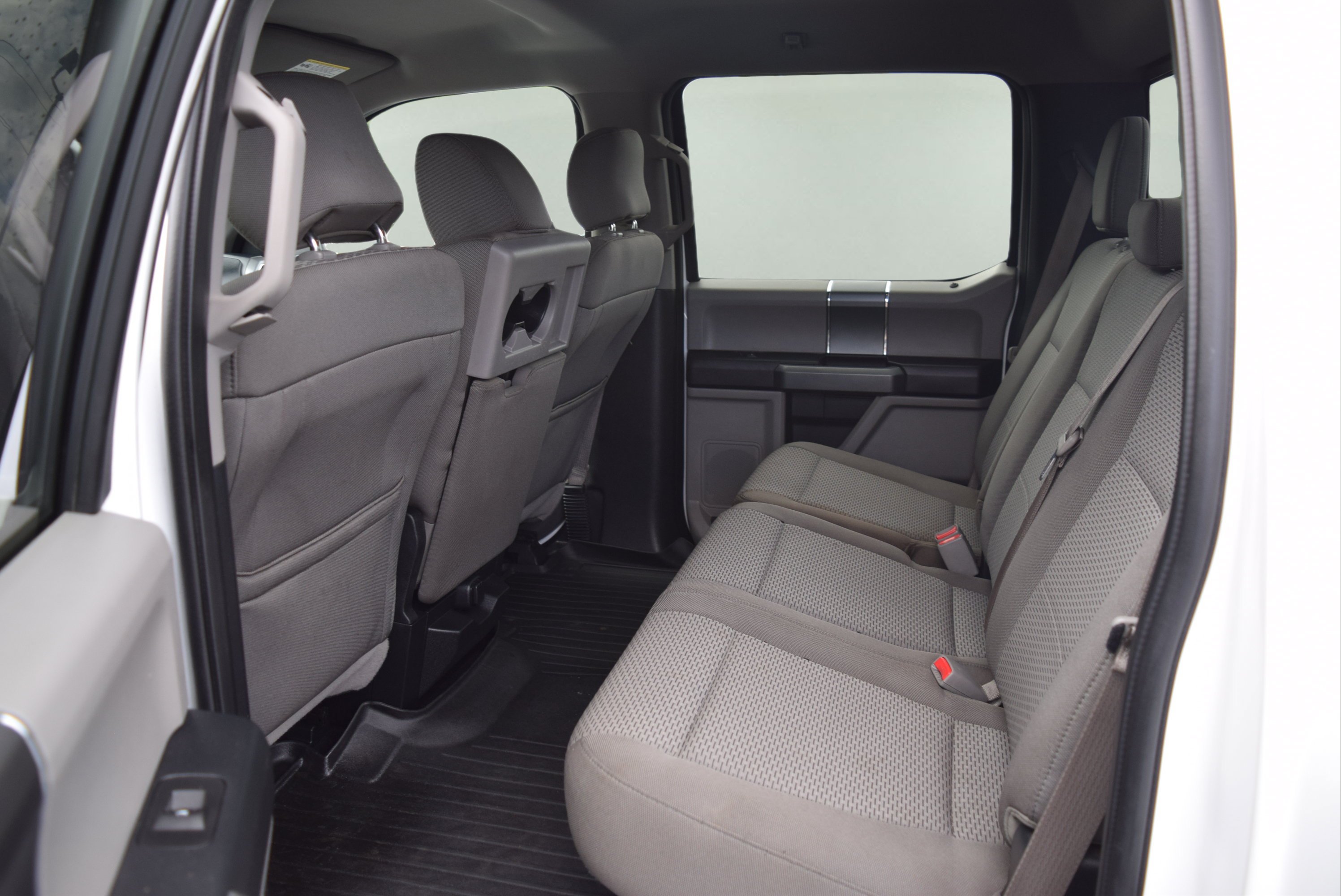 Used 2017 Ford F150 XLT w/ Equipment Group 302A Luxury AWD/4WD image 10