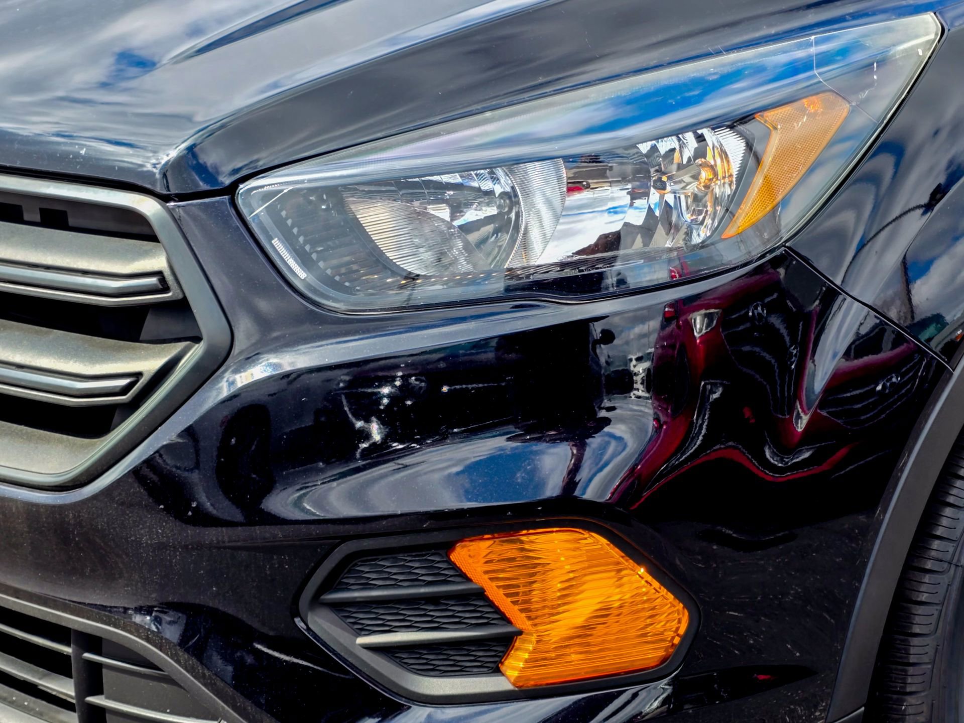 Used 2019 Ford Escape S image 5