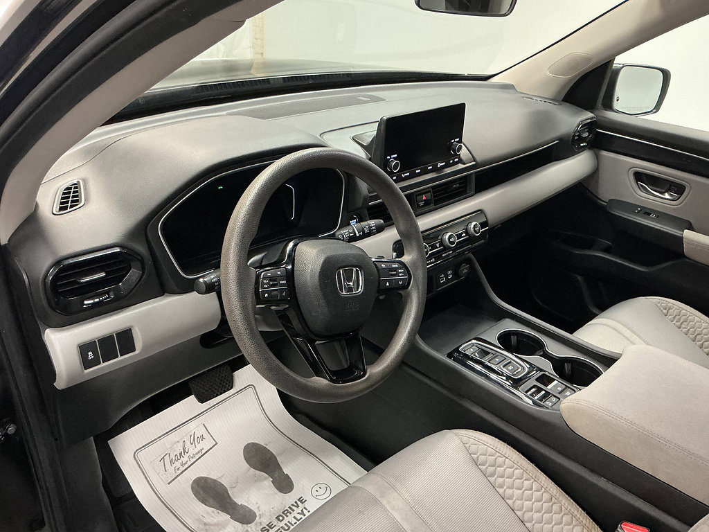 Used 2023 Honda Pilot LX image 10