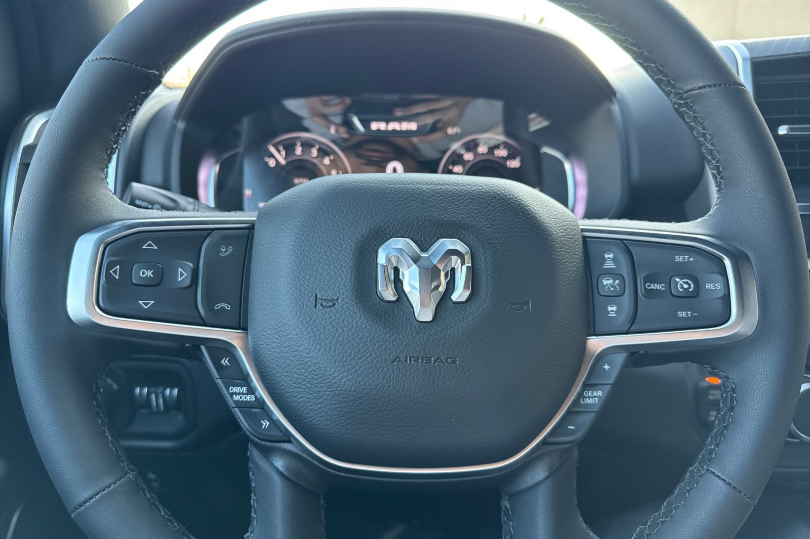 New 2026 RAM 1500 4x4 Crew Cab image 22