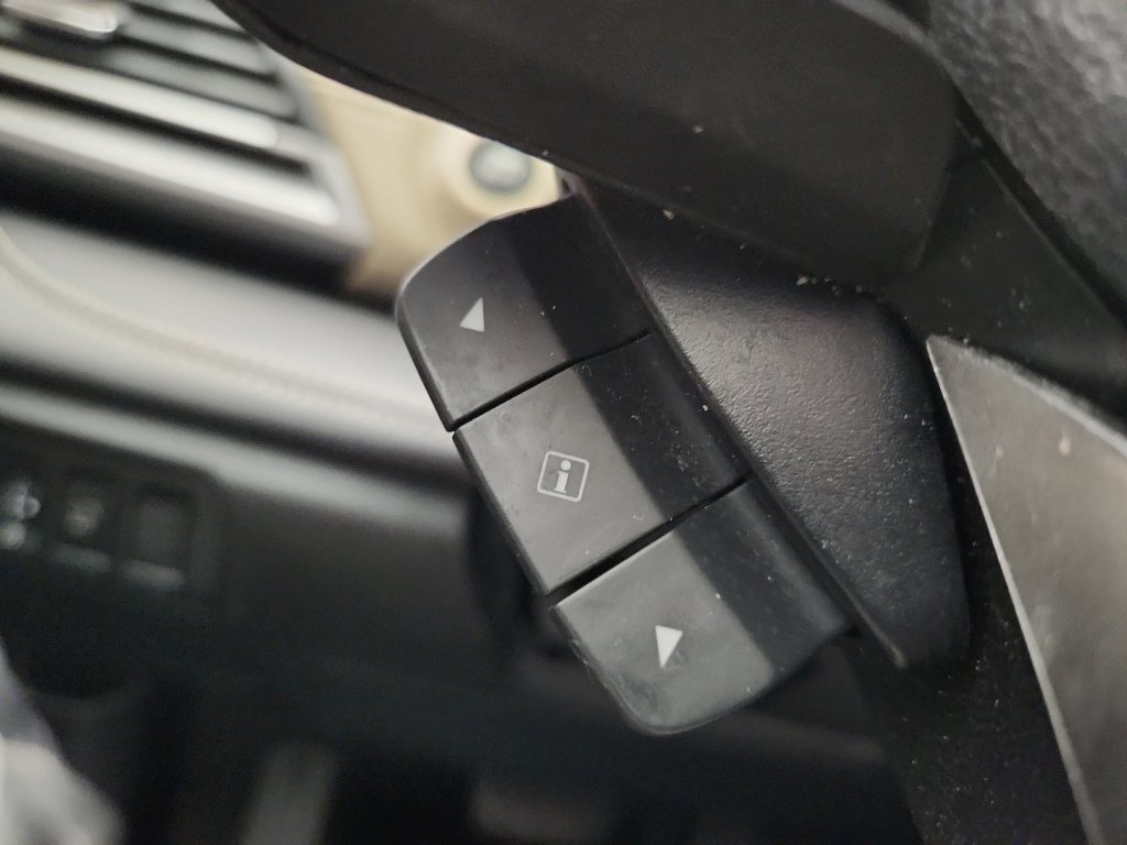 Used 2020 Subaru Outback Limited AWD/4WD image 16