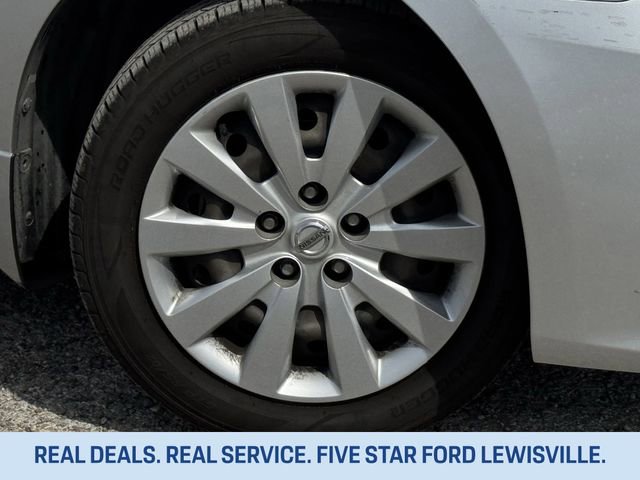 Used 2017 Nissan Sentra S image 28