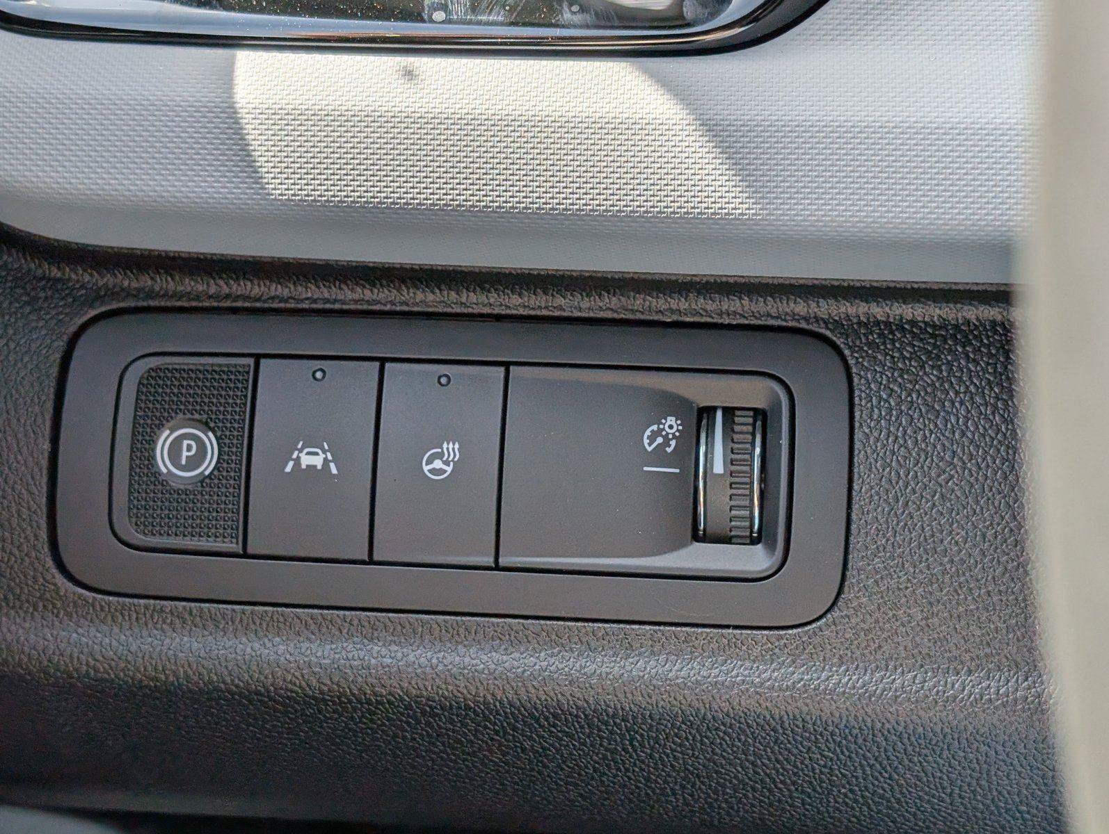 New 2027 Chevrolet Bolt RS w/ LPO, All-Weather Package FWD image 29