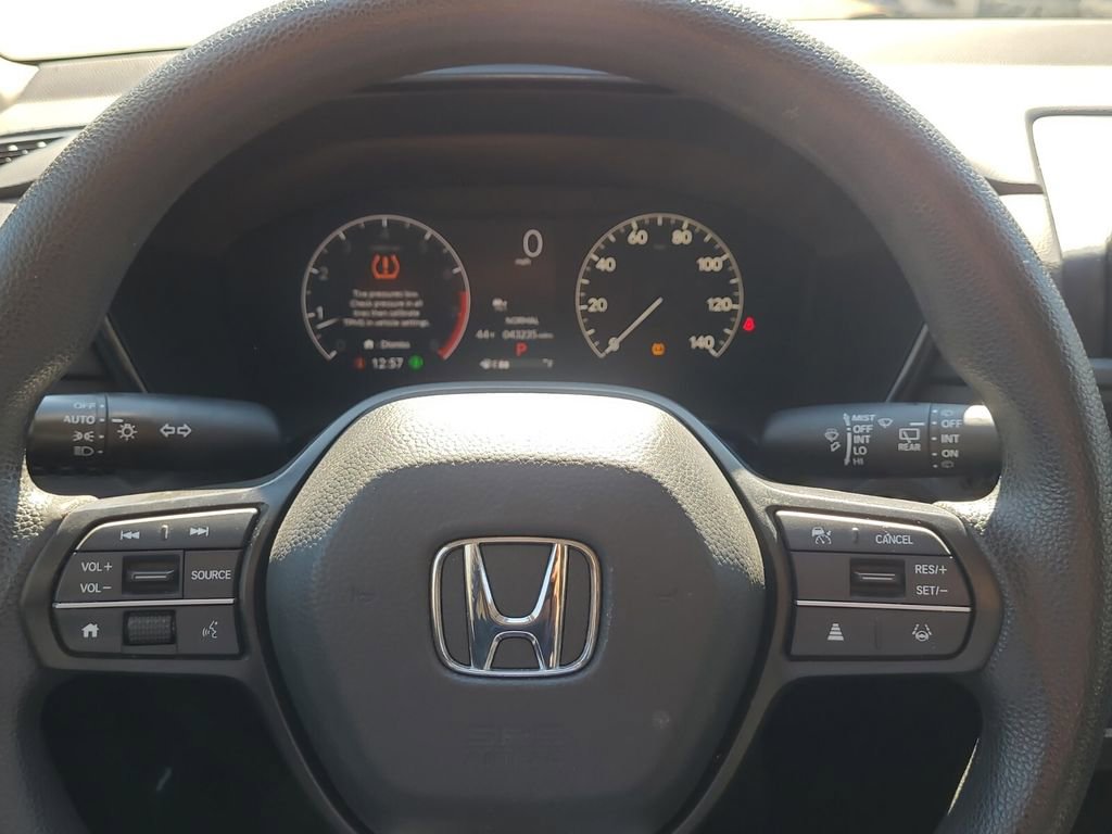 Used 2025 Honda CR-V LX image 26
