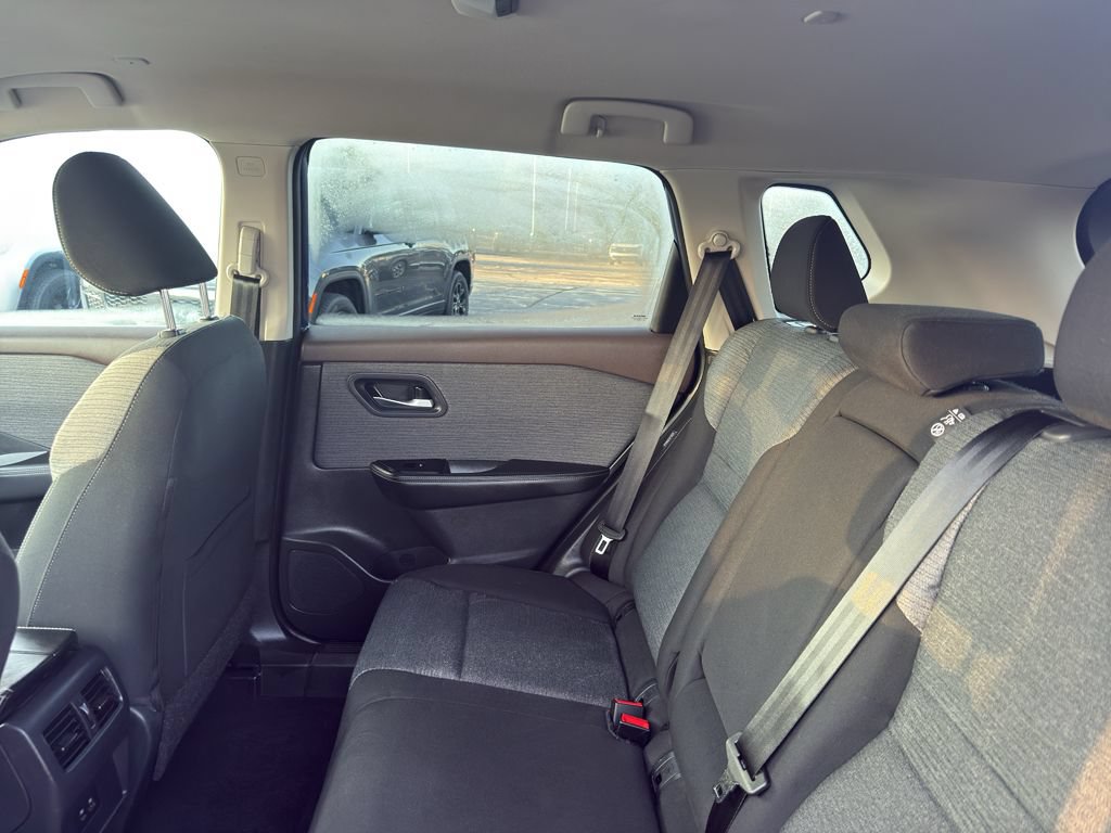 Certified 2023 Nissan Rogue SV AWD/4WD image 32