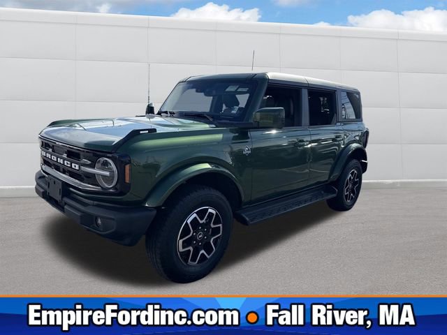 Certified 2025 Ford Bronco Outer Banks AWD/4WD image 1