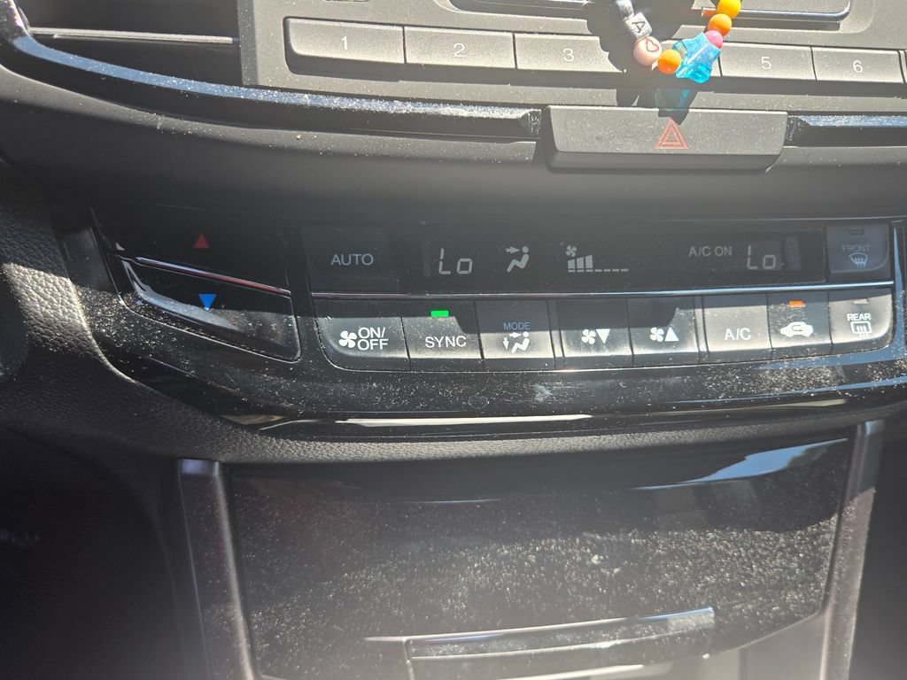 Used 2017 Honda Accord Sport image 10