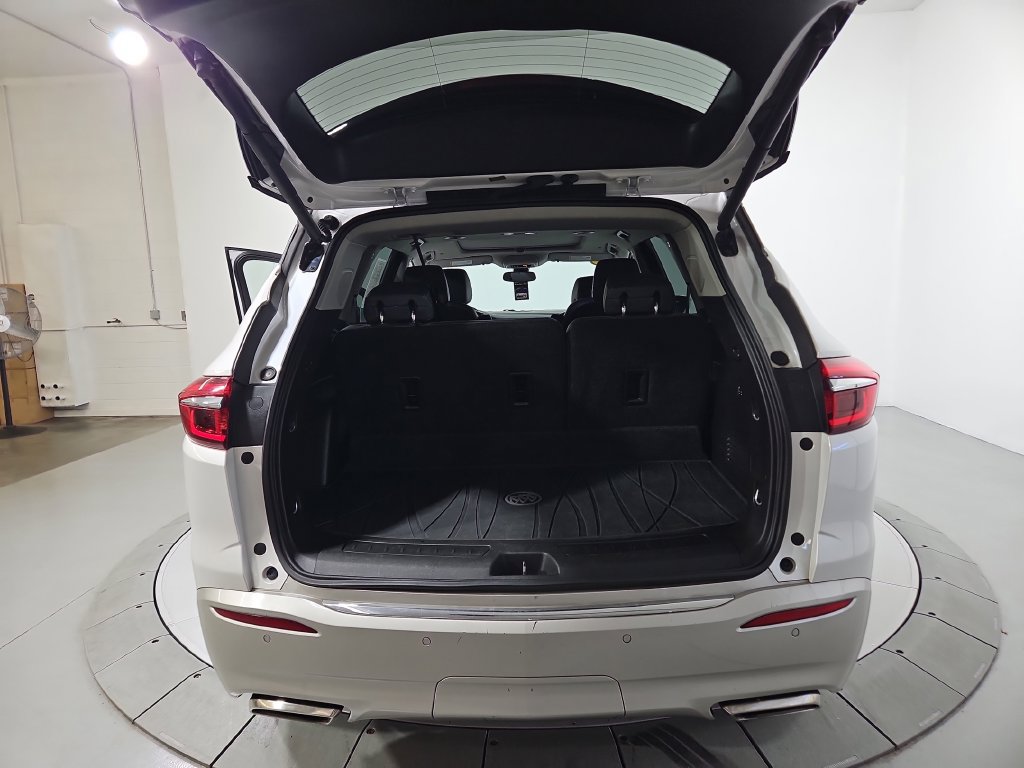 Used 2018 Buick Enclave Premium w/ Experience Buick Package AWD/4WD image 23