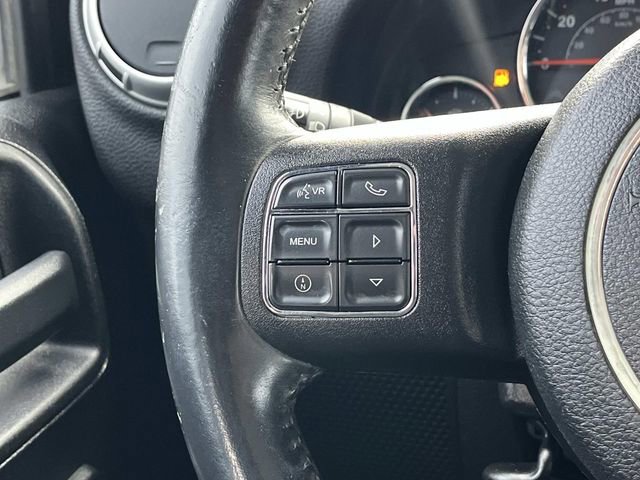 Used 2016 Jeep Wrangler Unlimited Sahara w/ Connectivity Group image 15