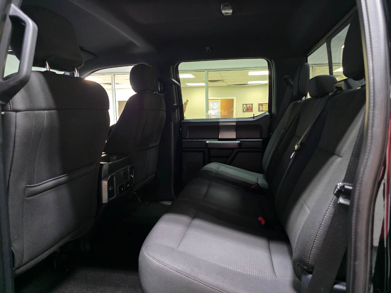Used 2017 Ford F150 XLT w/ Equipment Group 302A Luxury AWD/4WD image 19