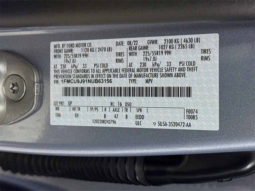 Used 2022 Ford Escape Titanium w/ Class II Trailer Tow Package image 37