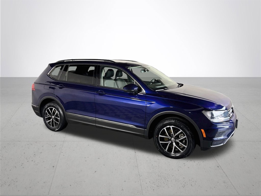 Certified 2021 Volkswagen Tiguan SE w/ Panoramic Sunroof Package AWD/4WD image 5
