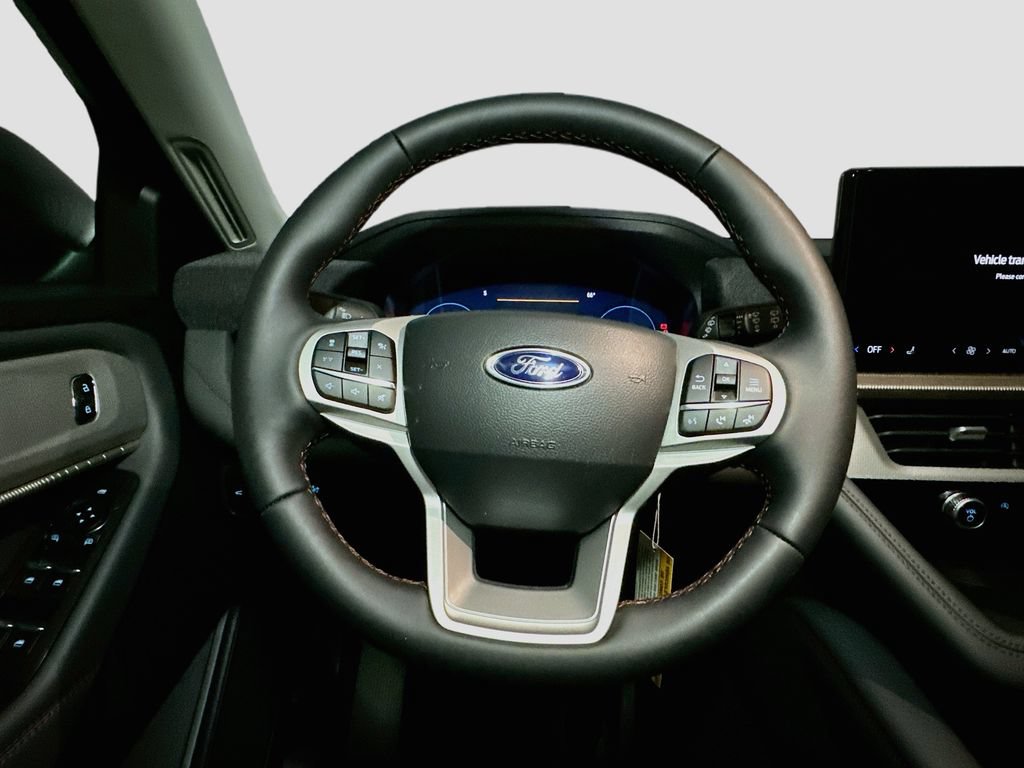 New 2026 Ford Explorer Active AWD/4WD image 10
