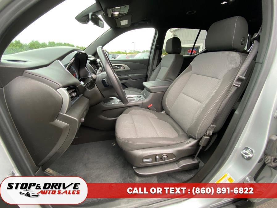 Used 2022 Chevrolet Traverse LT w/ LPO, Floor Liner Package image 17