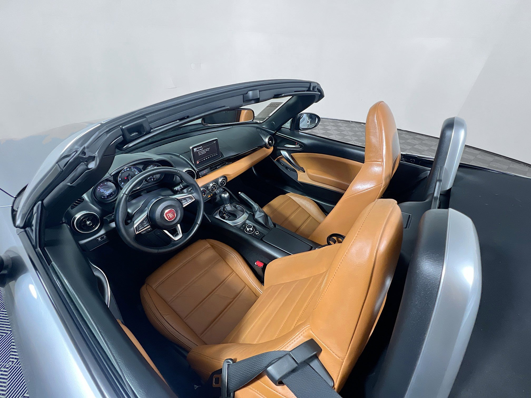 Used 2017 FIAT 124 Spider Lusso image 43