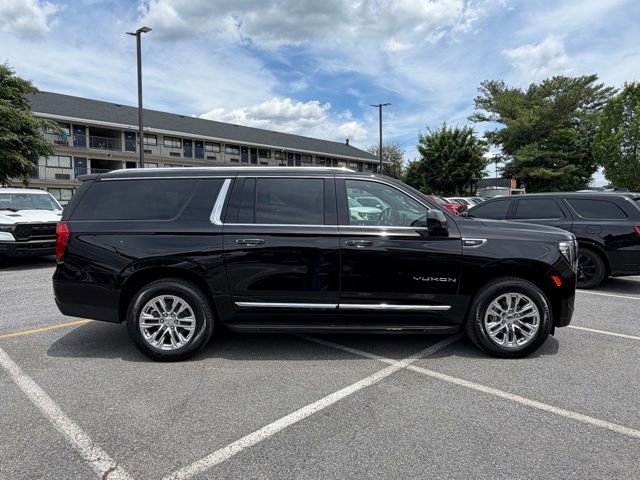 Used 2021 GMC Yukon XL SLT AWD/4WD image 8