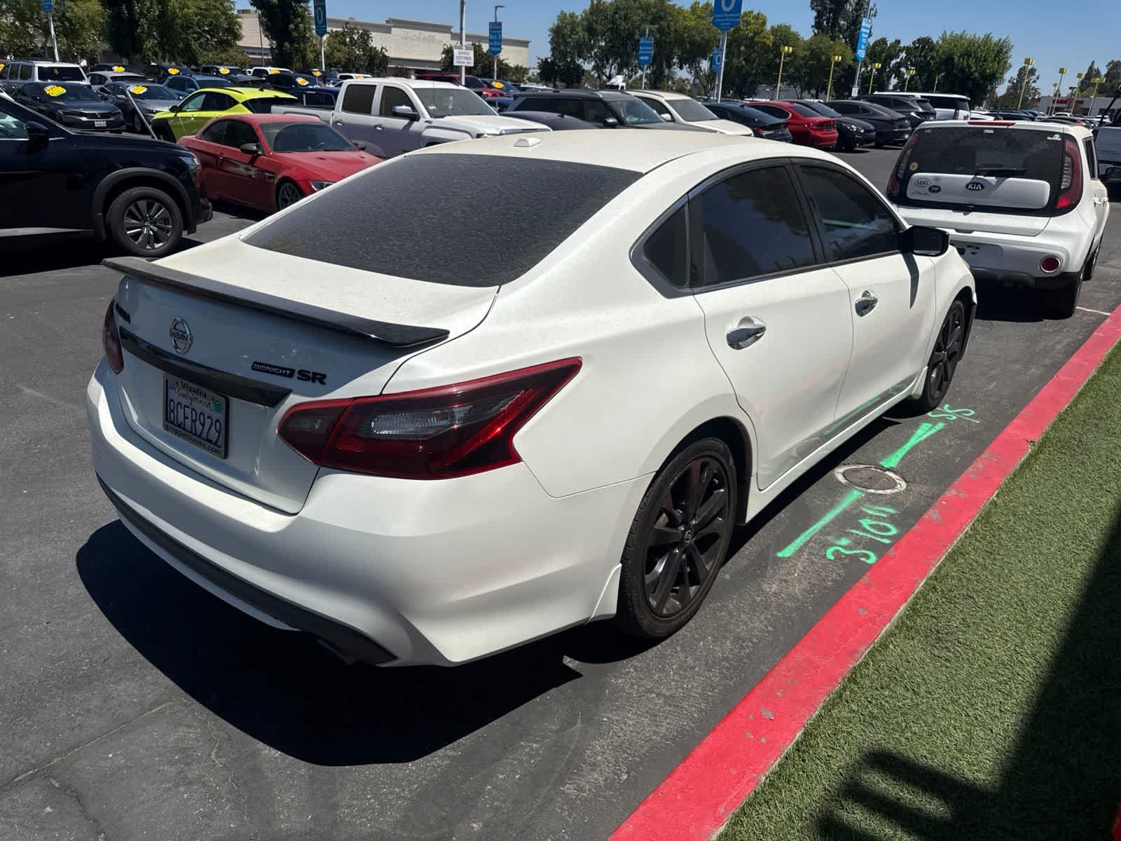 Used 2018 Nissan Altima 2.5 SR w/ SR Midnight Edition FWD image 5