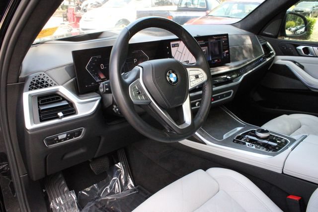 Used 2023 BMW X7 xDrive40i w/ Executive Package AWD/4WD image 24