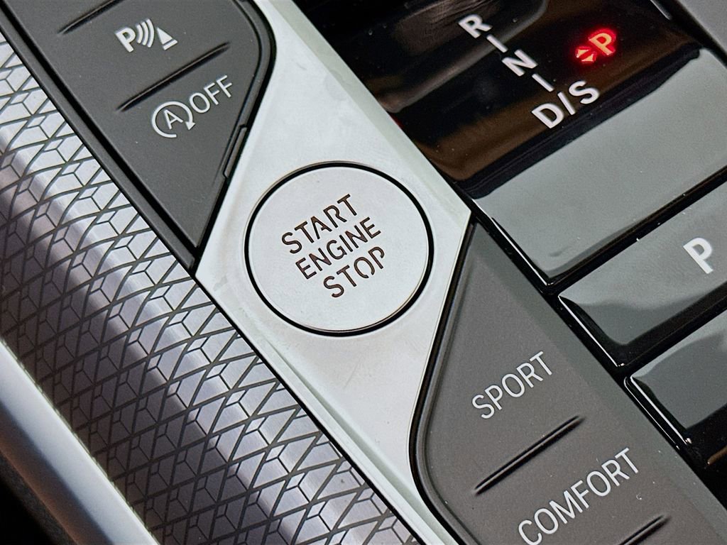 New 2026 BMW 330i xDrive Sedan w/ Premium Package image 19