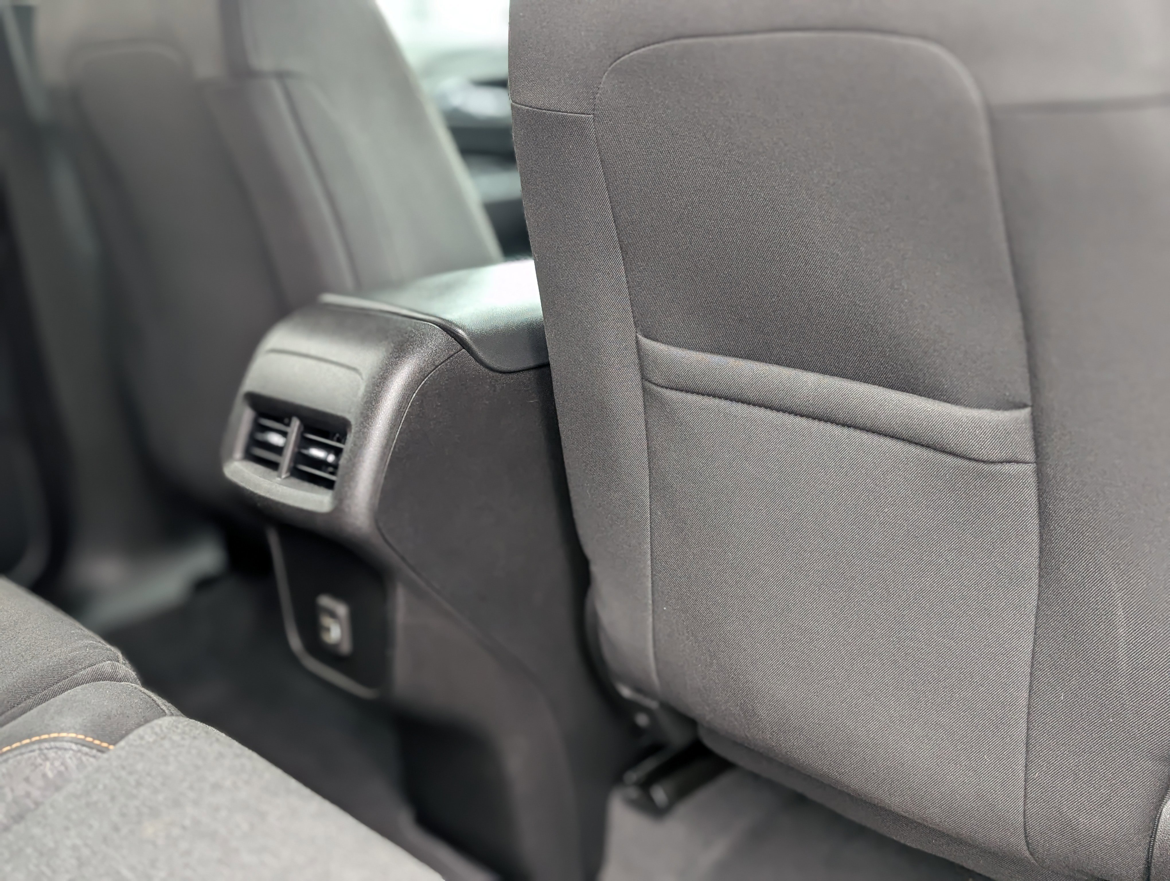 Used 2022 Chevrolet Equinox LT image 40