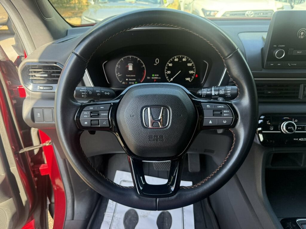 Used 2024 Honda Pilot Sport image 5