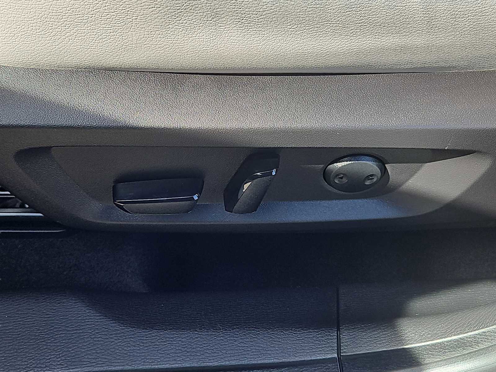 Used 2023 Mitsubishi Outlander SEL 40th Anniversary image 22