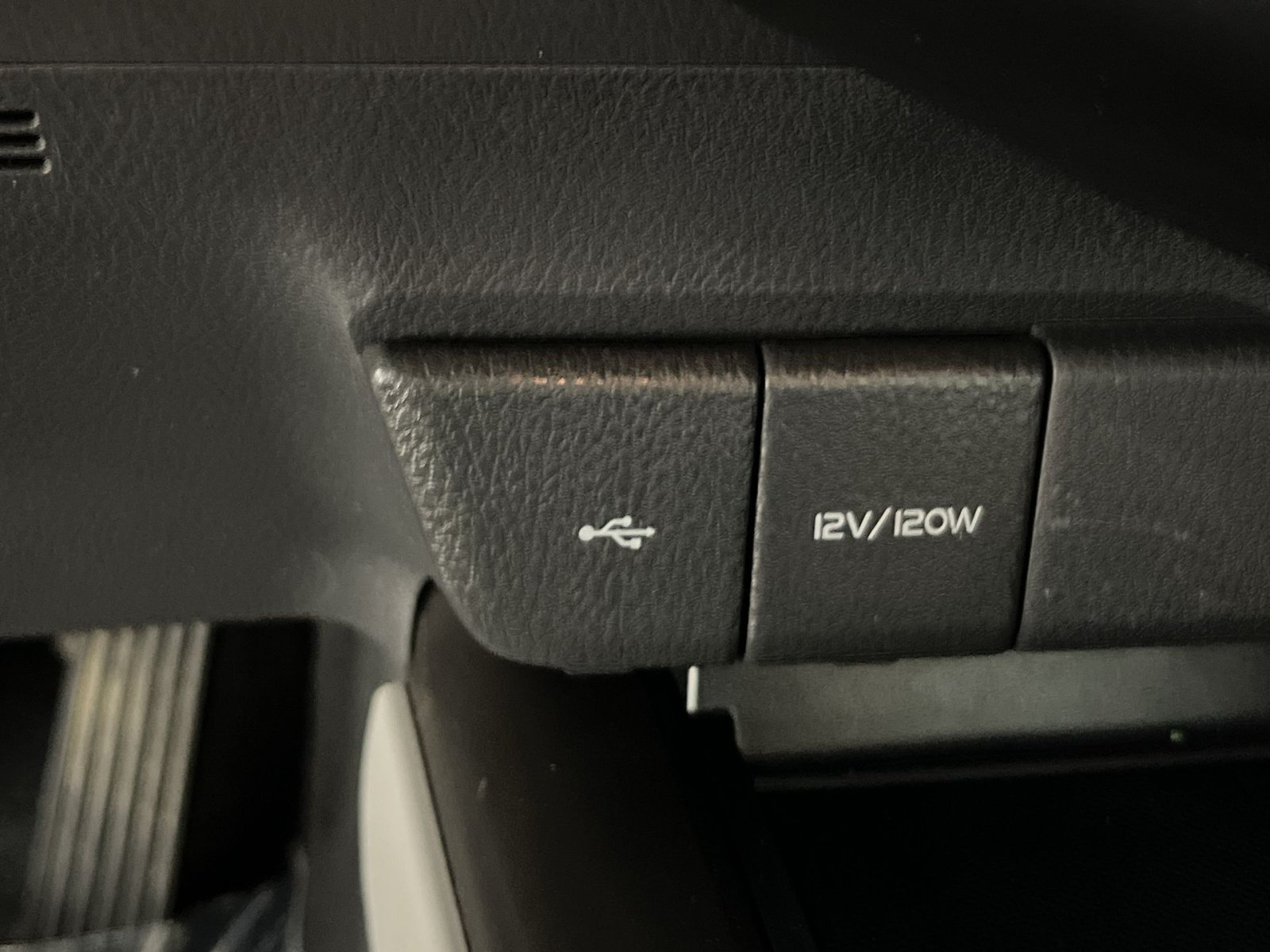 Used 2024 Toyota Camry LE w/ Convenience Package FWD image 31