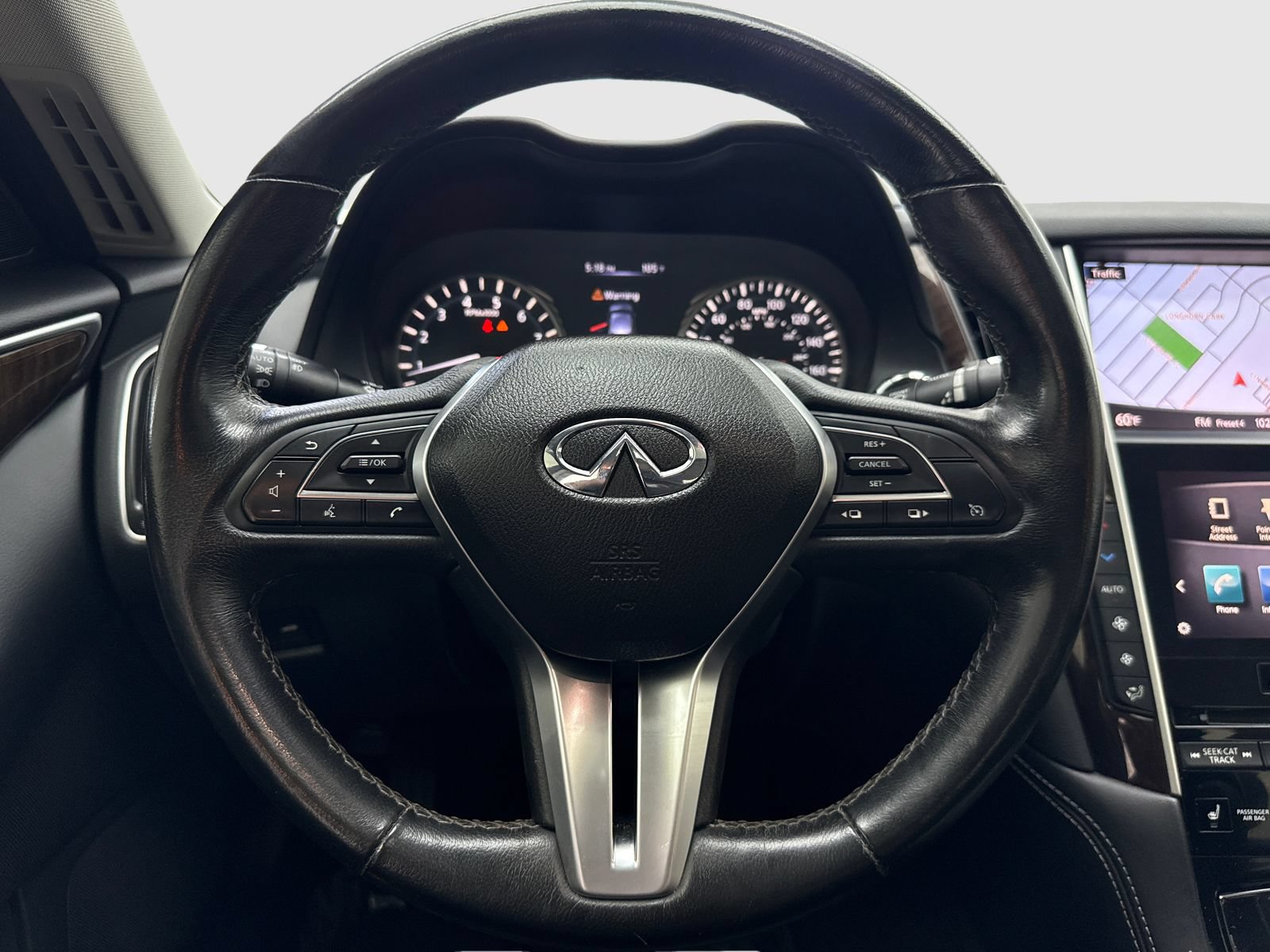 Used 2018 INFINITI Q50 Luxe w/ Essential Package (3.0T Luxe) AWD/4WD image 19