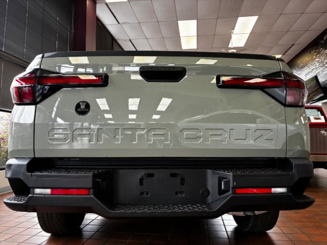 Used 2024 Hyundai Santa Cruz SEL FWD image 12